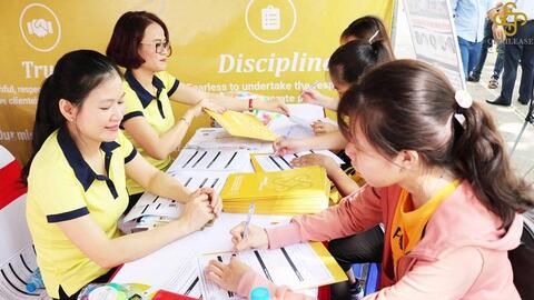 Dịch bệnh và nỗi khổ của sinh viên năm cuối: Loay hoay tốt nghiệp giữa đại dịch