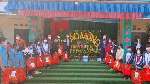 Thông điệp nghỉ Tết với "3 câu hỏi" của thầy Hiệu trưởng gửi học sinh