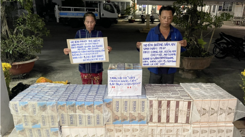 Bắt 2 vụ vận chuyển hàng cấm, thu giữ hàng nghìn bao thuốc lá lậu