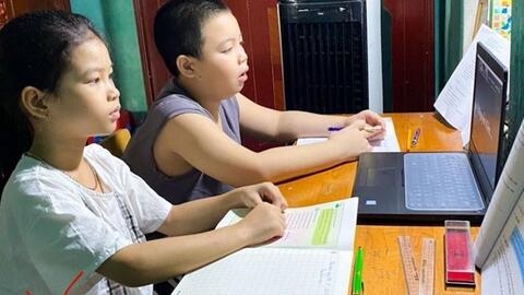 Dạy học trực tuyến để tránh rét, an toàn sức khỏe cho trò