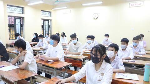 Nhân hệ số khi tính điểm tuyển sinh lớp 10 có đảm bảo không học lệch?