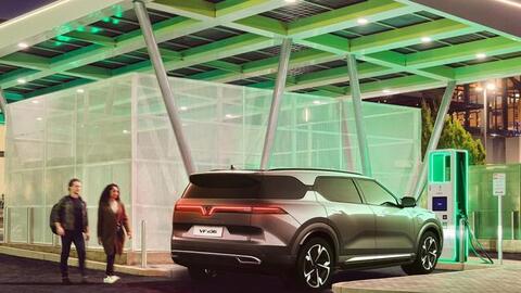 Mua xe điện VinFast ở Mỹ, sạc thế nào?