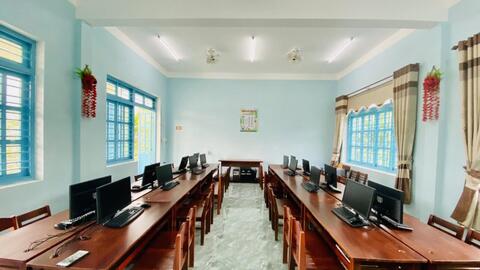 Trường miền núi sẵn sàng triển khai dạy Tin học và Tiếng Anh bắt buộc ở lớp 3
