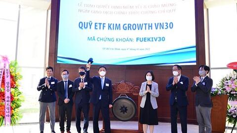 Chính thức niêm yết và giao dịch chứng chỉ quỹ ETF DCVFMVNMIDCAP