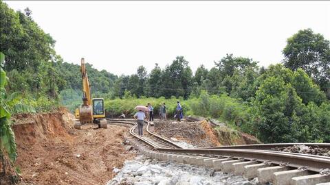 Thông tuyến đường sắt Hà Nội - Lào Cai