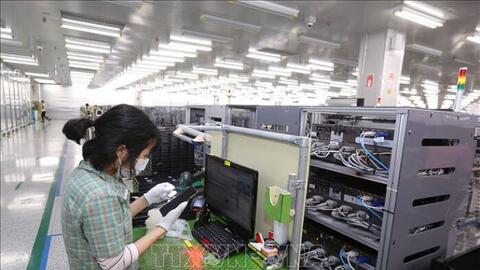 Bốn tháng, vốn FDI vào Việt Nam tiếp tục tăng cao