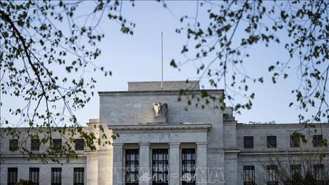 Quan chức Mỹ dự đoán Fed sẽ tiếp tục giữ lãi suất ở mức cao