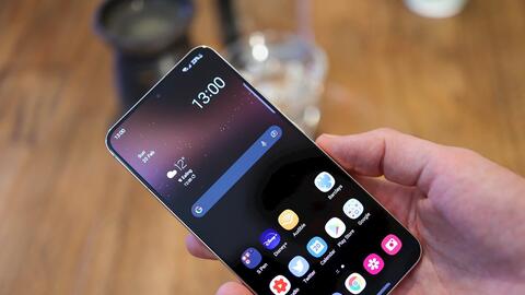 Điện thoại Samsung tiết kiệm nhất: Gần 3 năm tuổi mà tính năng vẫn hơn iPhone 16 Plus, máy cũ chỉ 8 triệu