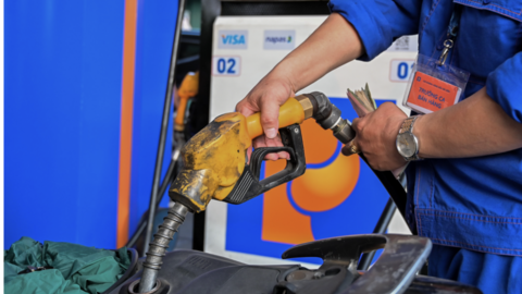 Dự báo giá xăng có thể tăng trong kỳ điều hành ngày mai (4/12)