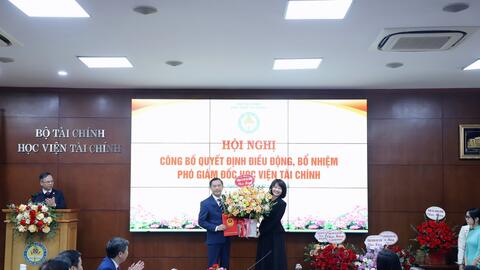 Điều động, bổ nhiệm ông Nguyễn Văn Bình giữ chức Phó Giám đốc Học viện Tài chính