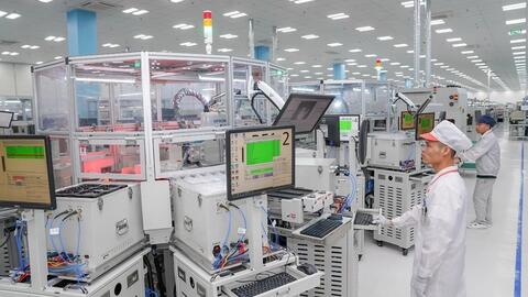 Phát triển các động lực mới - nền tảng tăng trưởng 2 con số