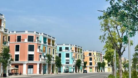 Cuộc đua huy động vốn và hệ quả lãi vay mua nhà không thể đứng yên