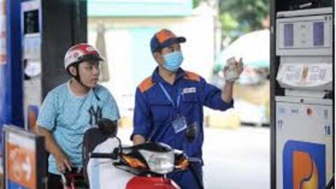 Tiếp tục điều chỉnh giá bán lẻ xăng dầu trong nước từ 22h ngày 12/3/2026