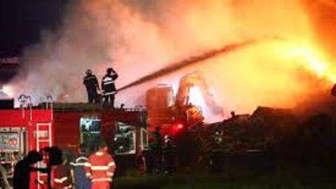 Cháy lớn cụm kho, xưởng tại Hà Nội, 1 người tử vong