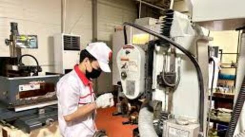Phát triển công nghiệp hỗ trợ gắn với hạ tầng khu công nghiệp chuyên sâu