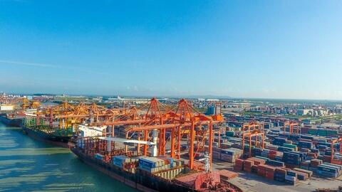 Bứt phá sau mốc 8%, kinh tế Việt Nam hướng tới chu kỳ tăng trưởng mới