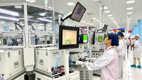 Khơi thông nguồn lực, bứt tốc tăng trưởng 2 con số