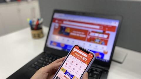 Nhà bán hàng xoay trục trước làn sóng tăng phí trên sàn online