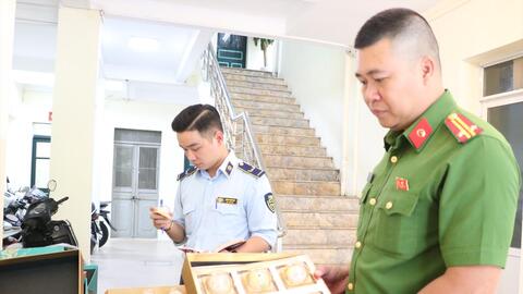 Hà Nội xử lý hơn 2.700 vụ buôn lậu, hàng giả, gian lận thương mại chỉ trong 1 tháng
