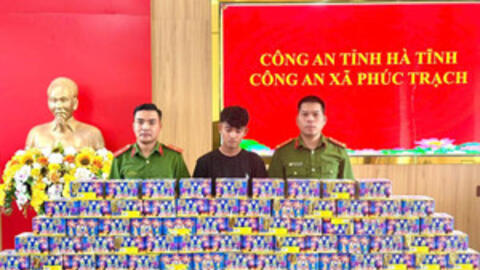 Chưa xóa án tích lại bị bắt vì vận chuyển 1 xe pháo hoa lậu