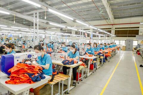 Doanh nghiệp dệt may lãi đậm, kín đơn hàng