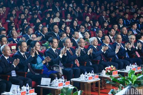 Thế hệ trẻ là lực lượng nòng cốt đưa quan hệ Việt-Trung phát triển tốt đẹp, hiệu quả, bền vững lâu dài