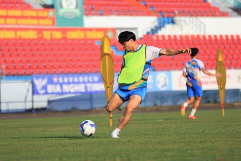 Chấn thương liên tục đeo bám Công Phượng