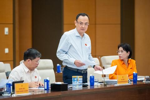 Bộ trưởng Y tế: 50% thuốc bán qua mạng khả năng là thuốc giả