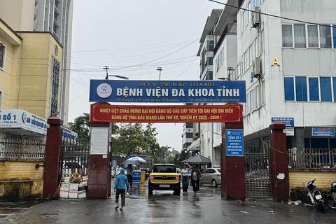 Bệnh viện ở Bắc Ninh tạm đình chỉ 3 nhân viên vụ xe cứu thương thu 21 triệu đồng