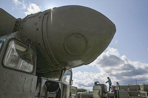 Người nắm giữ lợi thế trong cuộc đua hạt nhân