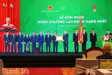 Tự hào 80 năm ngành Nông nghiệp và Môi trường: Xây nền xanh, dựng tương lai bền vững