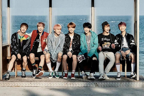BTS lập cột mốc lịch sử, đánh dấu năm thứ 9 liên tiếp đạt kỷ lục chưa từng có