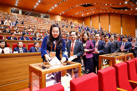 Hôm nay, Ban Chấp hành Trung ương Đảng khóa XIV ra mắt Đại hội