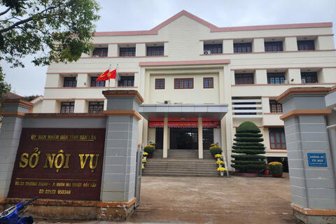 Đắk Lắk đề nghị rà soát giáo viên hợp đồng để tuyển dụng đặc cách