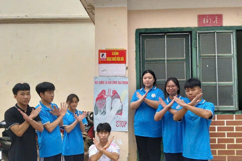 Xây dựng trường học không khói thuốc: Quyết tâm của thầy và trò trường nội trú
