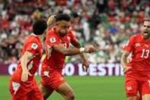 Thụy Sĩ đánh bại Algeria, phá dớp 88 năm ở World Cup
