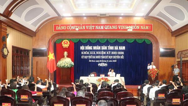 Hà Nam thông qua 14 nghị quyết quan trọng liên quan đến lĩnh vực tài chính - đầu tư