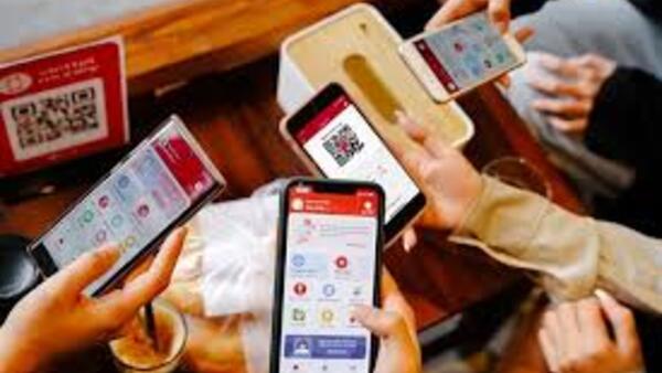 Hạn mức giao dịch qua Mobile Money có thể tăng lên 100 triệu đồng/tháng