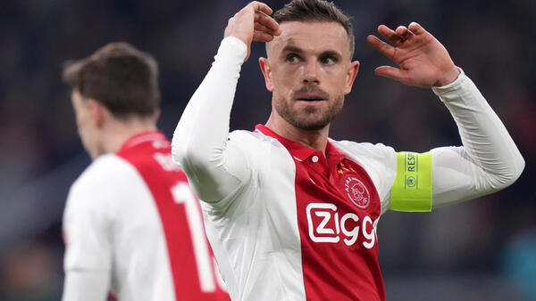 Cựu thủ quân Liverpool chia tay Ajax, mở đường trở lại Ngoại hạng Anh