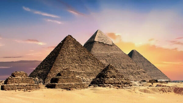 Ai đã thực sự xây dựng kim tự tháp Giza? Bí ẩn cổ xưa đang bị thách thức