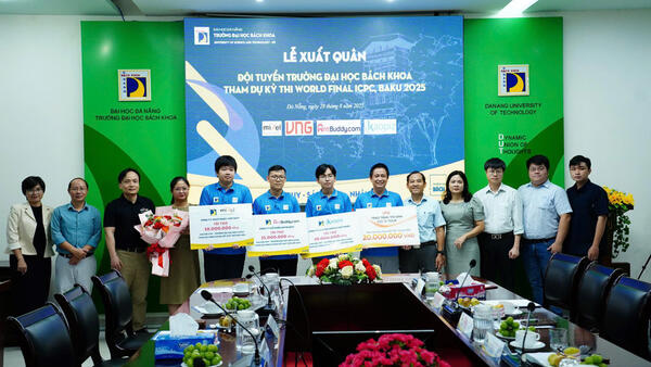 Trường ĐH Bách khoa Đà Nẵng xuất quân dự Chung kết thế giới Kỳ thi lập trình SV