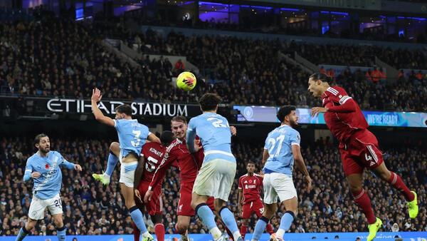 Liverpool ‘quyết đòi công lý’ sau trận thua Man City