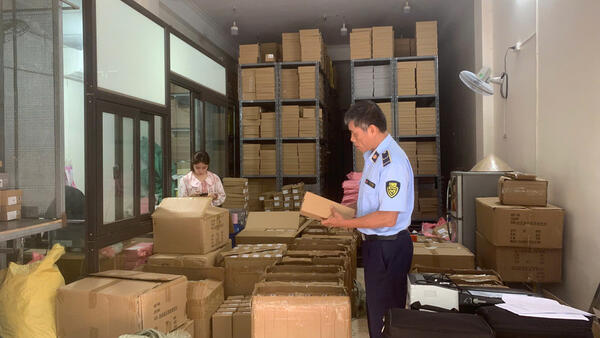 Xử nghiêm hàng lậu, hàng giả, bảo vệ người tiêu dùng dịp Tết 2026