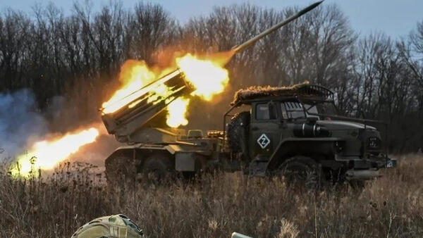 15 tiểu đoàn bị bao vây ở tả ngạn sông Oskil