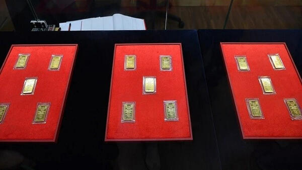 Giá vàng hôm nay 15/1 tăng mạnh 1 triệu 500 ngàn, lên mức 163,5 triệu đồng/lượng