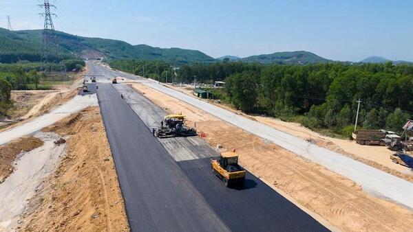 Đầu tư công 2026: Quy mô kỷ lục, áp lực giải ngân ngay từ đầu năm