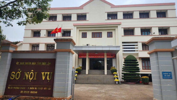 Đắk Lắk đề nghị rà soát giáo viên hợp đồng để tuyển dụng đặc cách