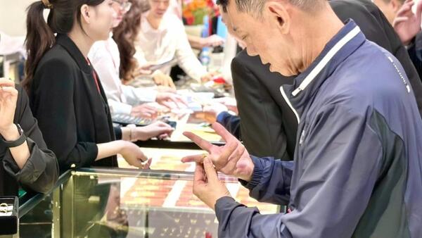 Sau Tết, vàng – bạc vào nhịp mới trước thềm vía Thần Tài 2026