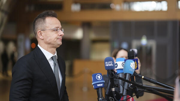 Hungary nêu lý do phủ quyết khoản vay 106 tỷ USD cho Ukraine