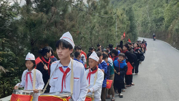 Học sinh vùng cao Tuyên Quang sôi nổi tham gia hoạt động tuyên truyền bầu cử